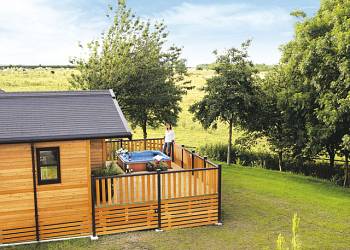 Raywell-Hall-Country-Lodges