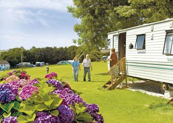 Meadow-Lakes-Holiday-Park