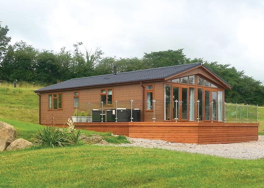 Redwell-Lakes-Lodges